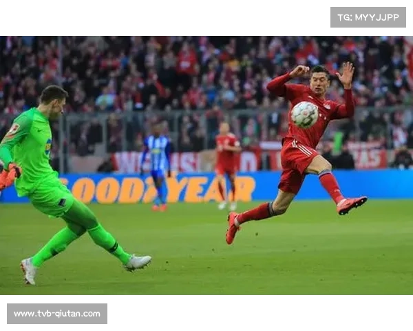 拜仁密切关注柏林赫塔16岁中场新星艾希霍恩